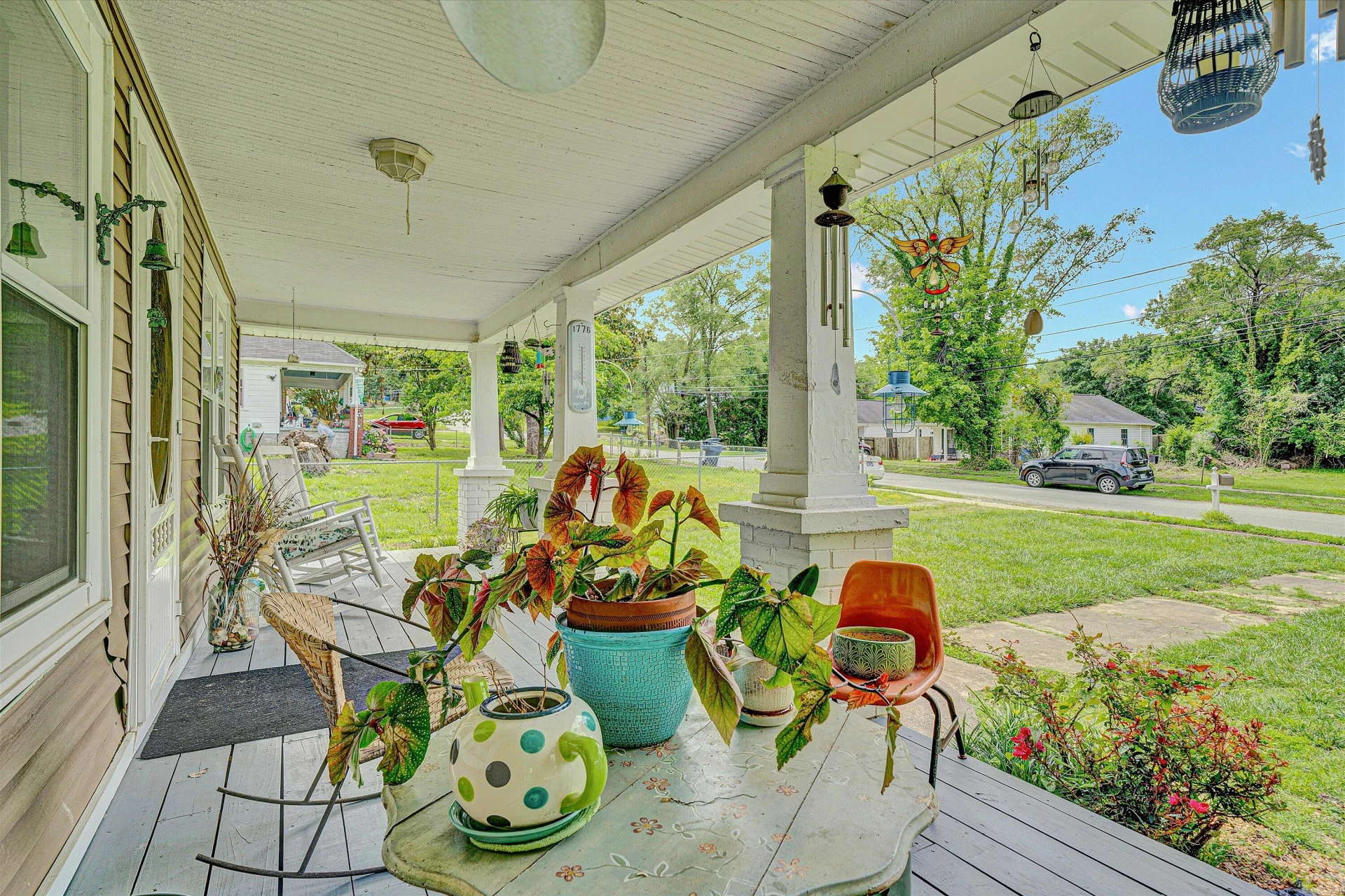 1514 Redwood RD - Photo 5