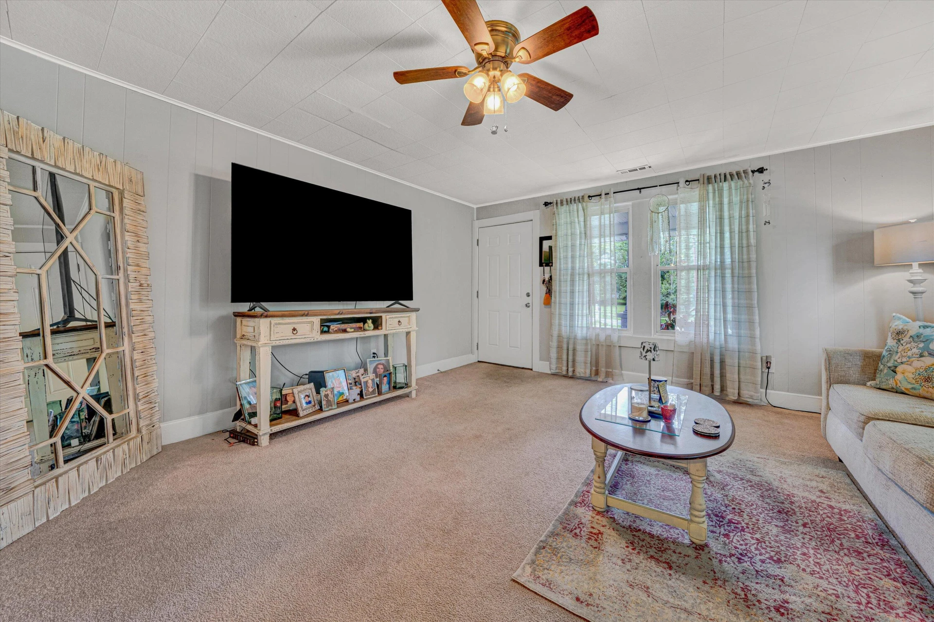 1514 Redwood RD - Photo 8