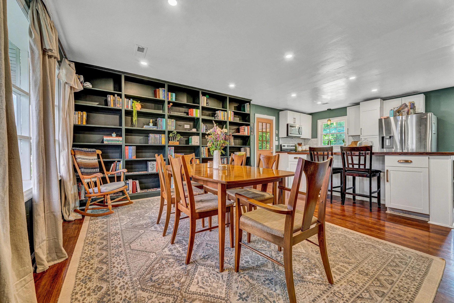 1526 Carrollton AVE - Photo 10