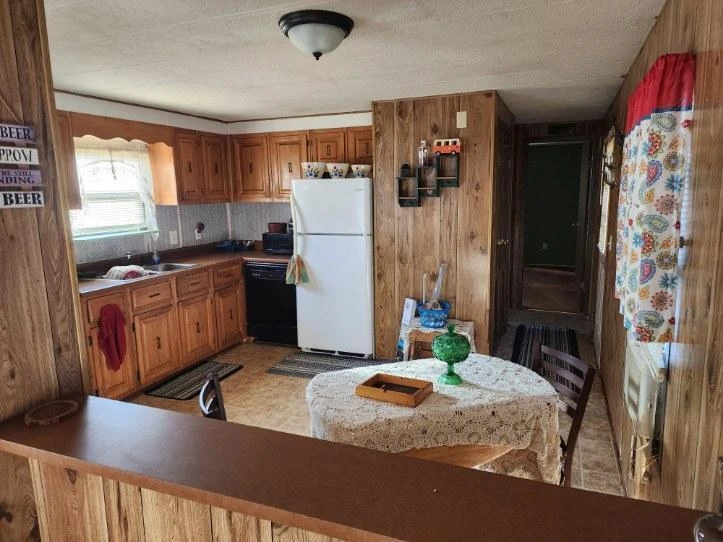 2225 Irving RD - Photo 7