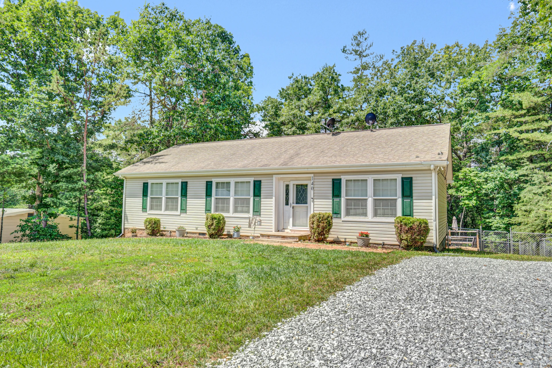 140 Circle View ST - Photo 2
