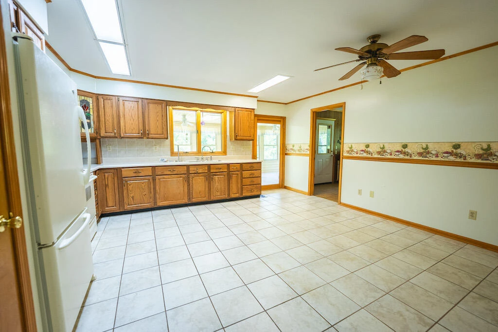 1978 Laurel Creek RD - Photo 13