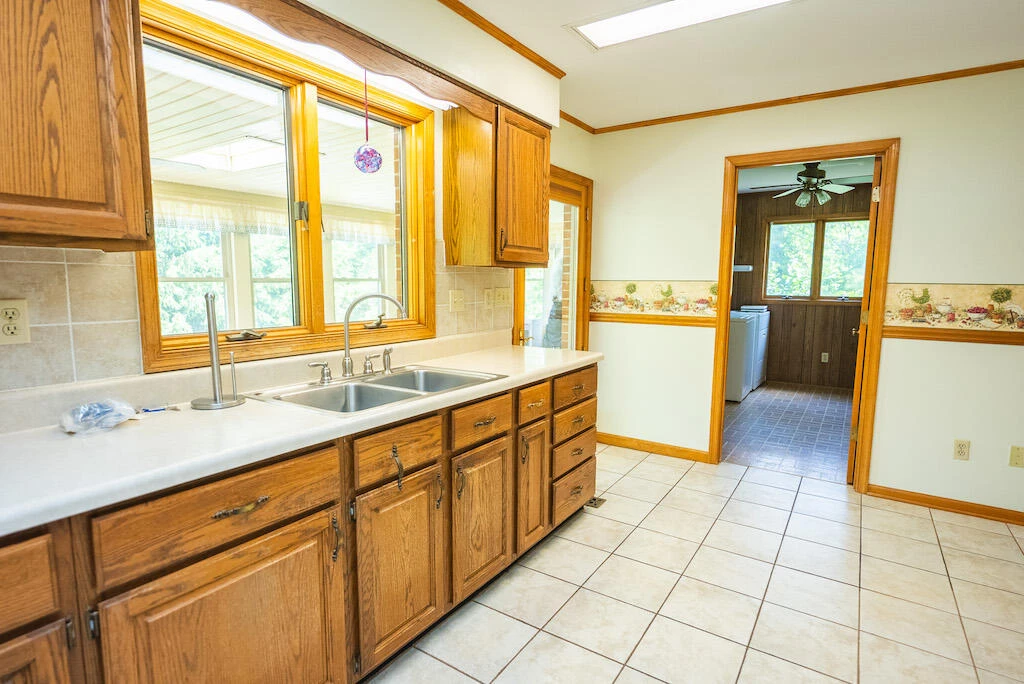 1978 Laurel Creek RD - Photo 14