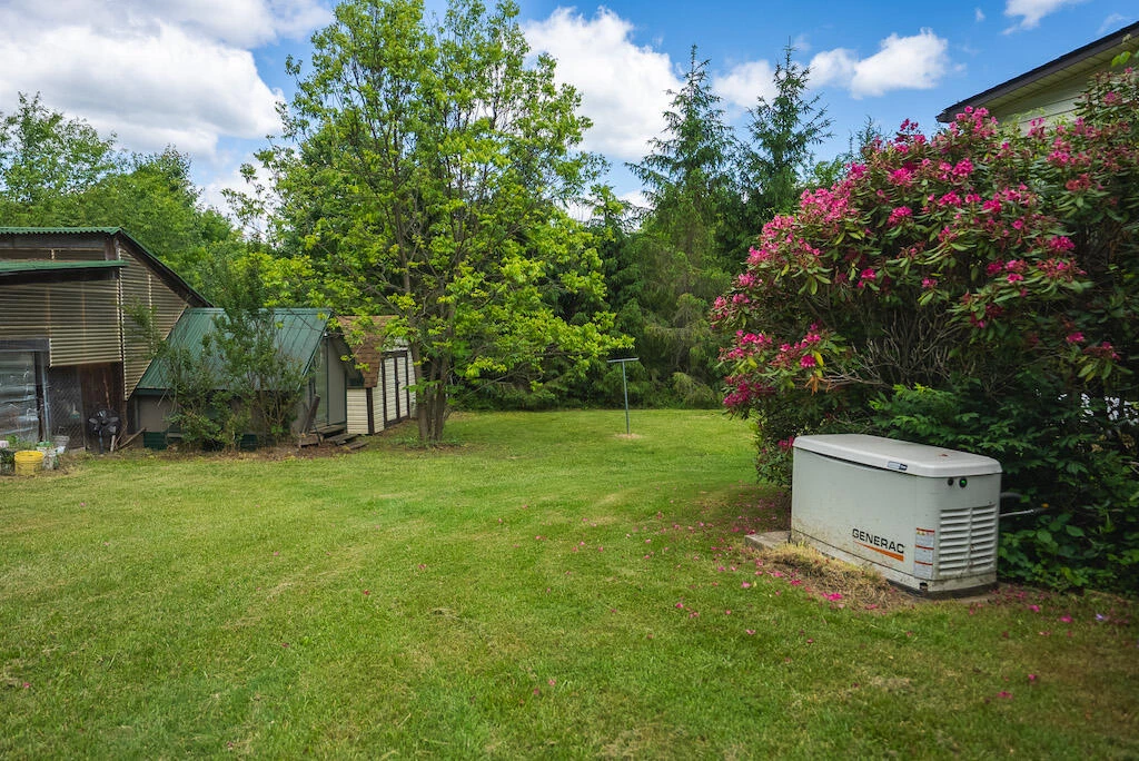 1978 Laurel Creek RD - Photo 43