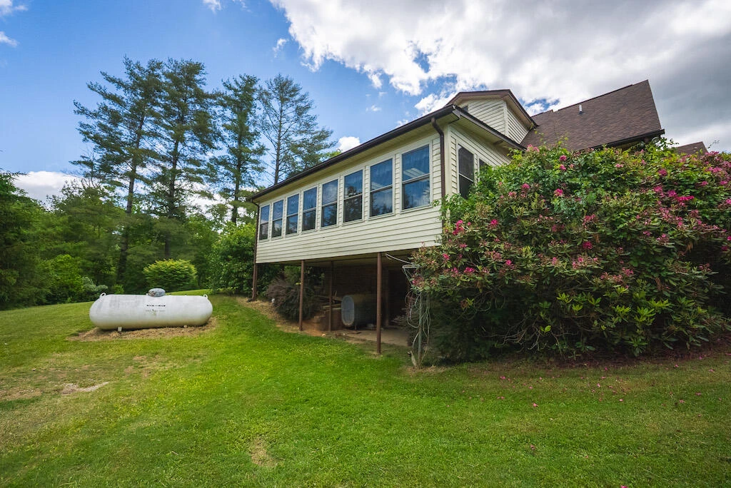 1978 Laurel Creek RD - Photo 45