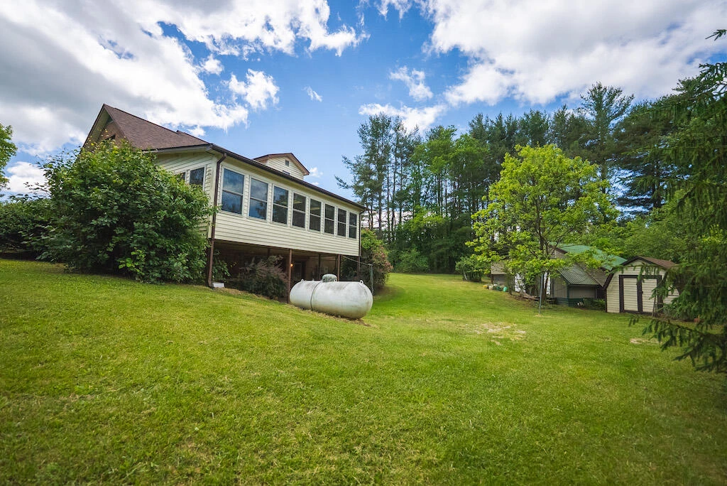 1978 Laurel Creek RD - Photo 47