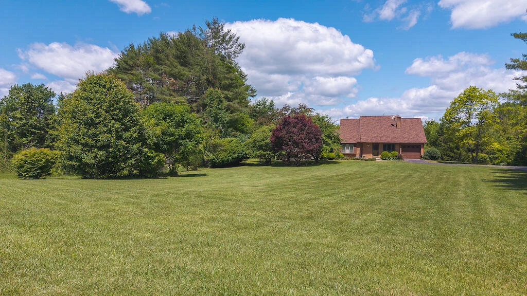 1978 Laurel Creek RD - Photo 6