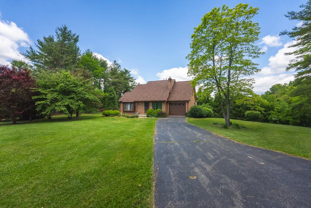 1978 Laurel Creek RD - Photo 9