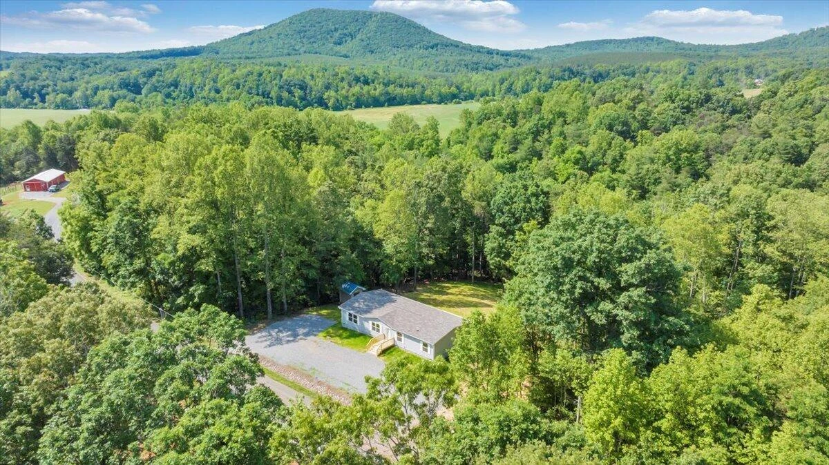 1616 Hickman RD