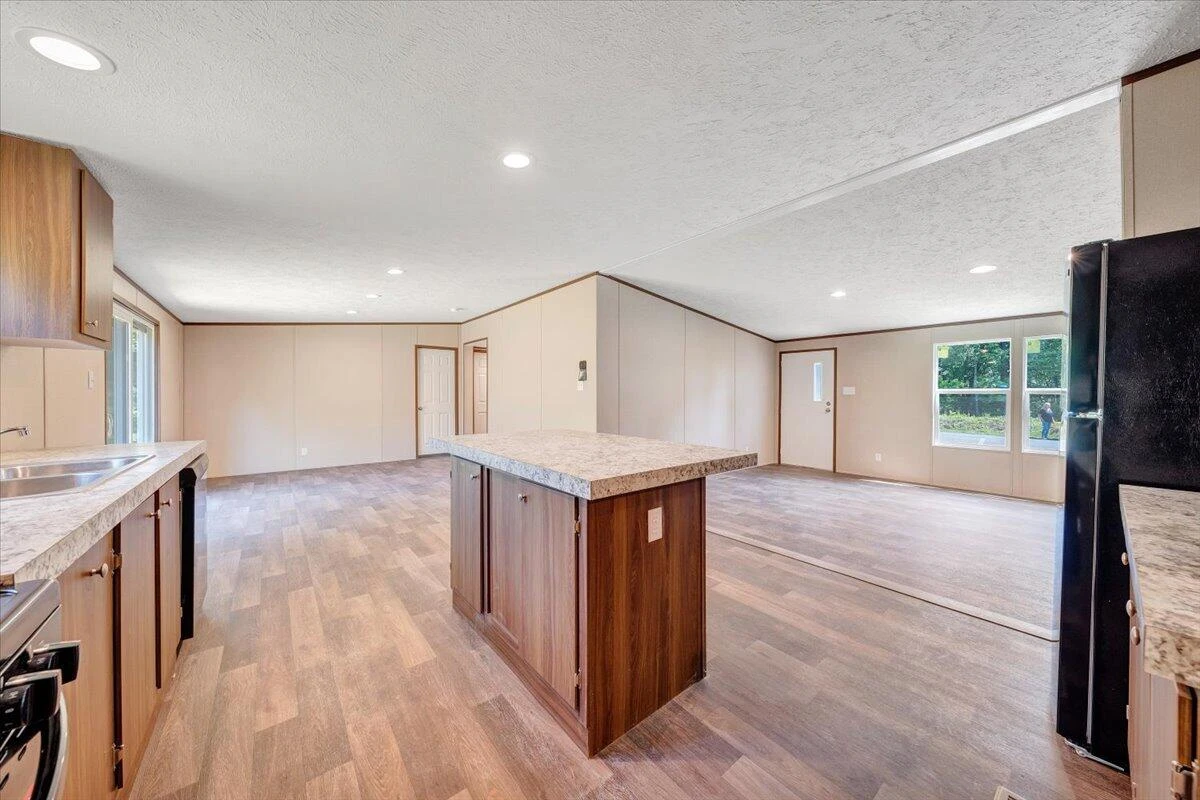 1616 Hickman RD - Photo 14