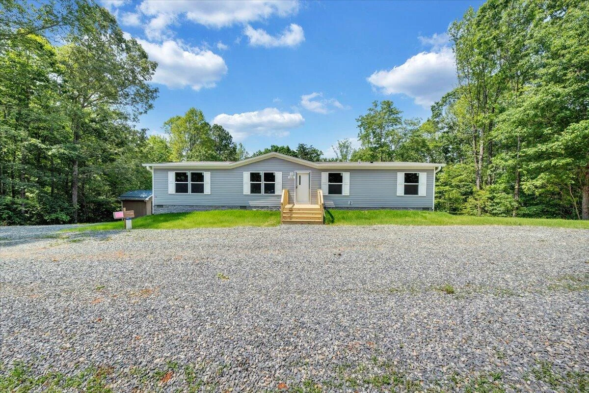 1616 Hickman RD - Photo 2