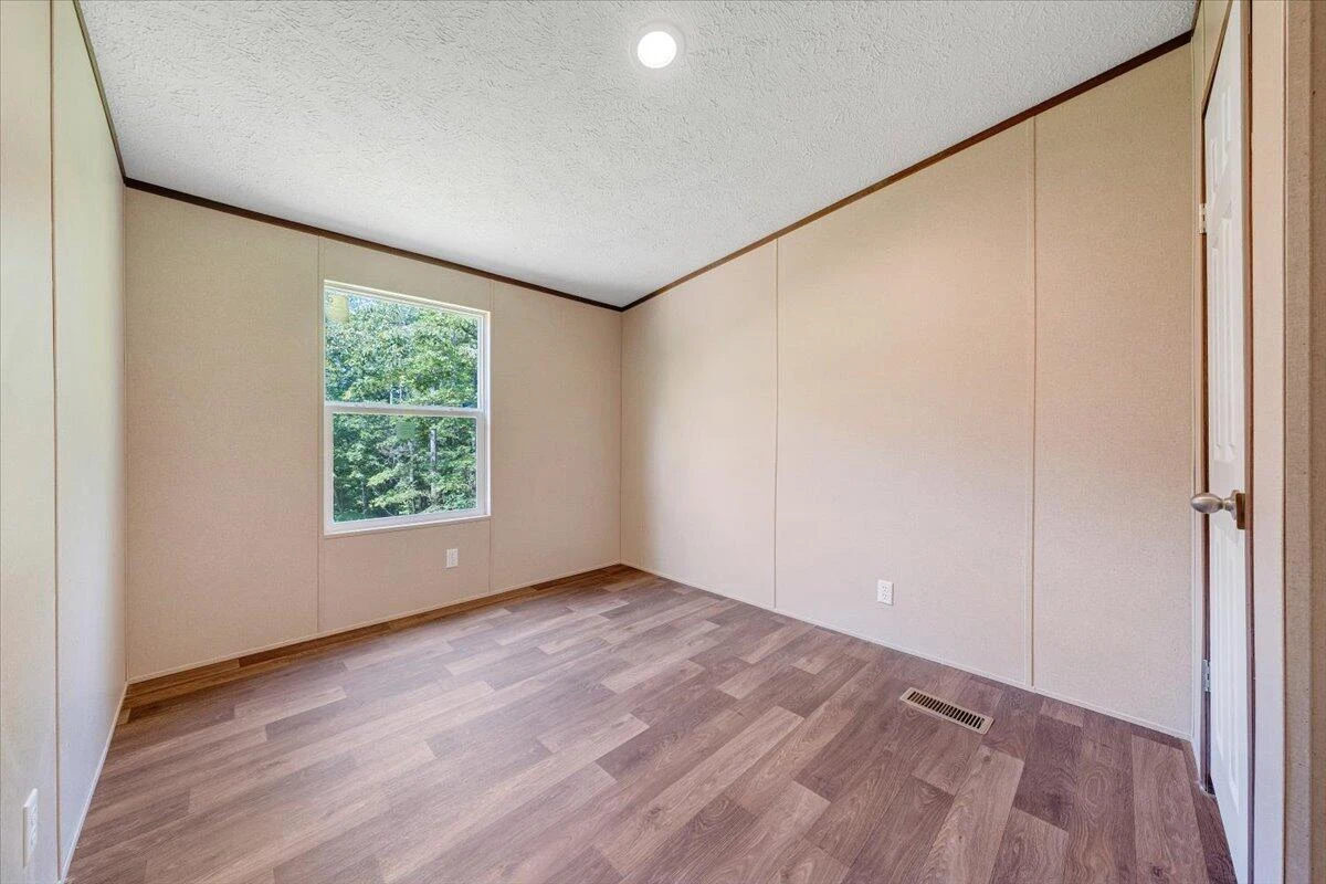 1616 Hickman RD - Photo 23