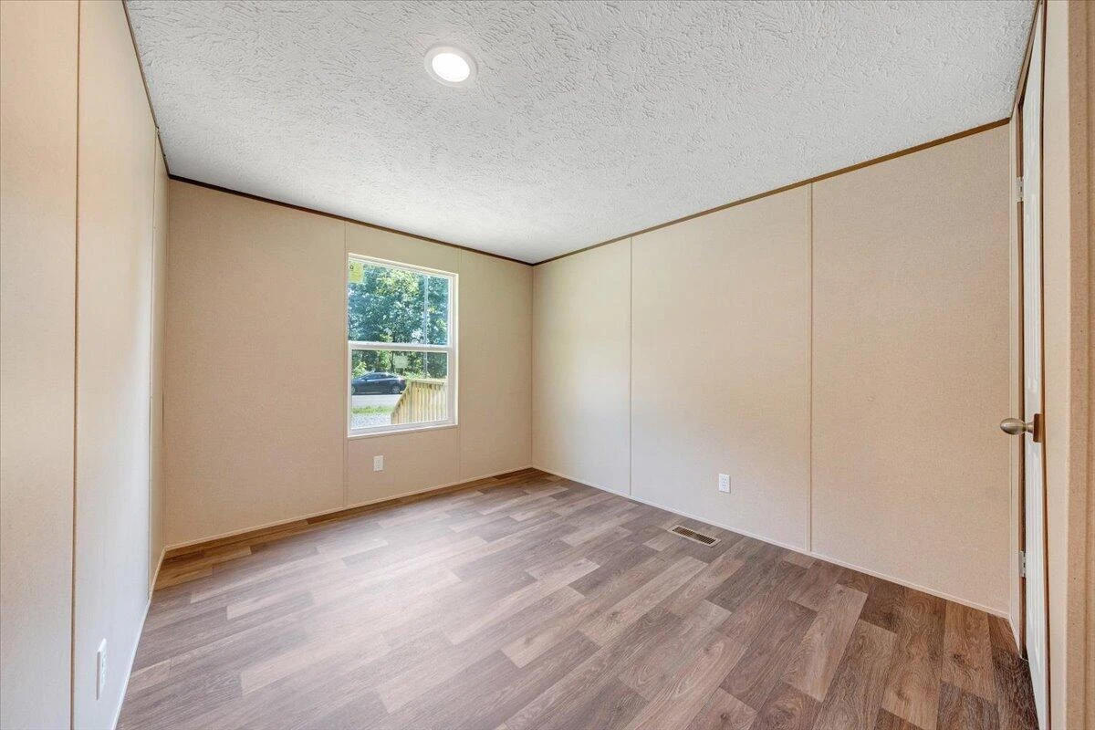 1616 Hickman RD - Photo 24