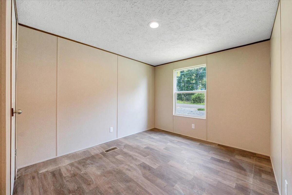 1616 Hickman RD - Photo 26