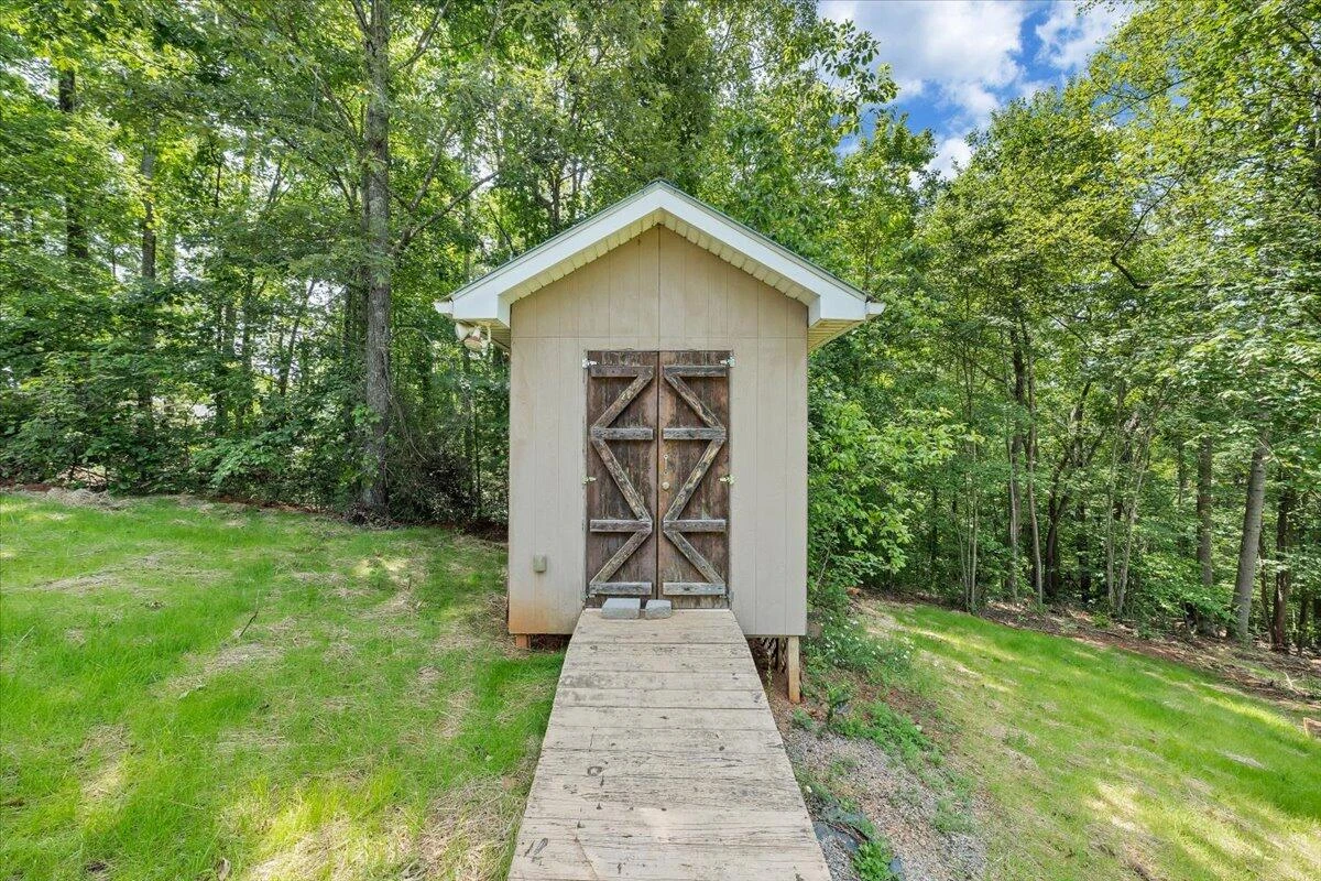 1616 Hickman RD - Photo 35