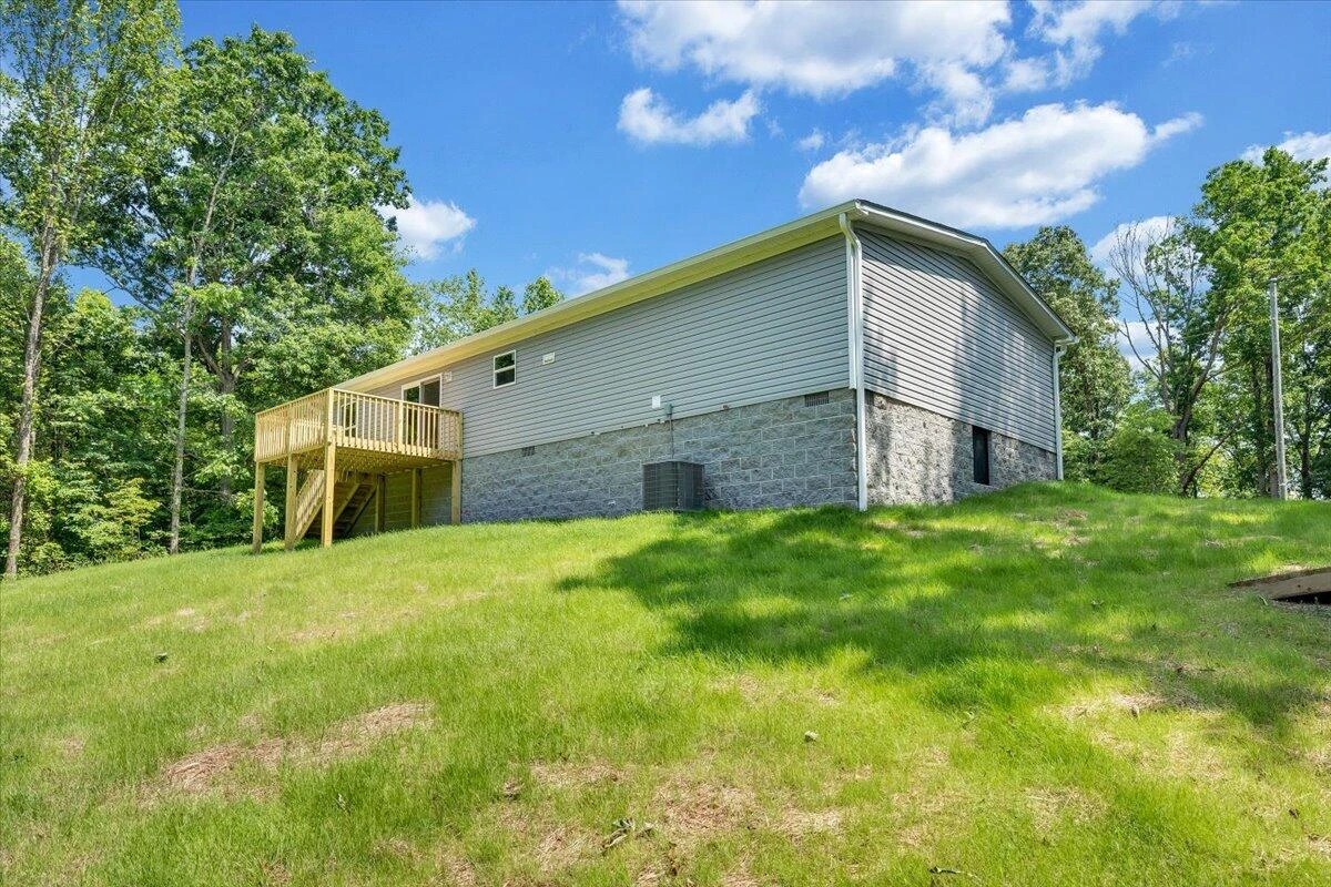 1616 Hickman RD - Photo 36