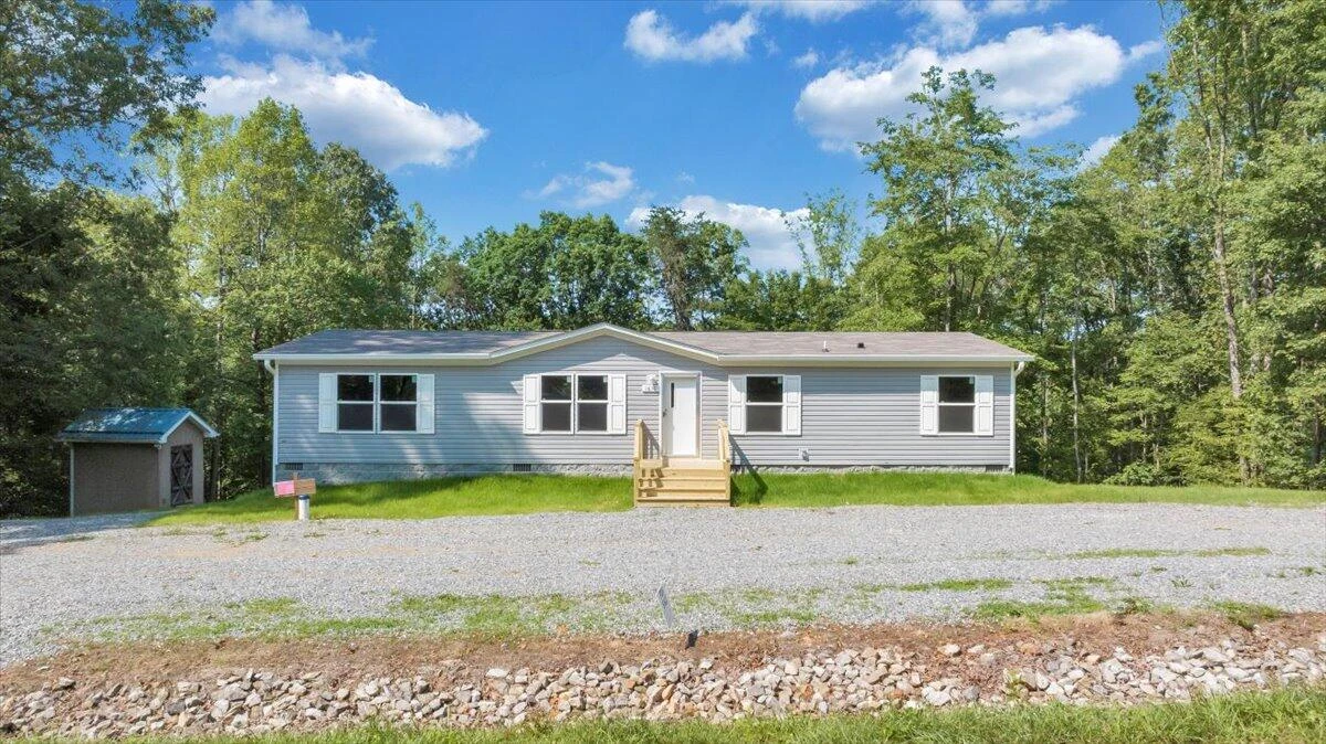 1616 Hickman RD - Photo 4