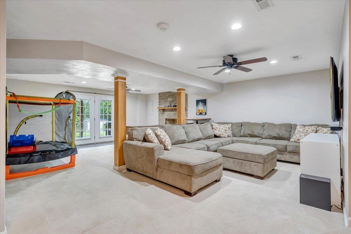 299 Winesap RD - Photo 44