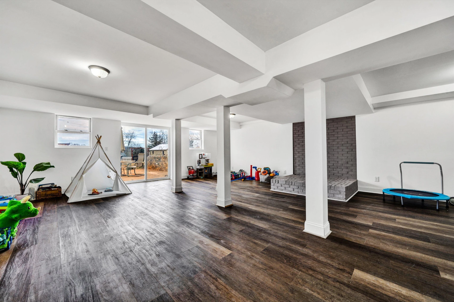 1465 Hardy RD - Photo 22