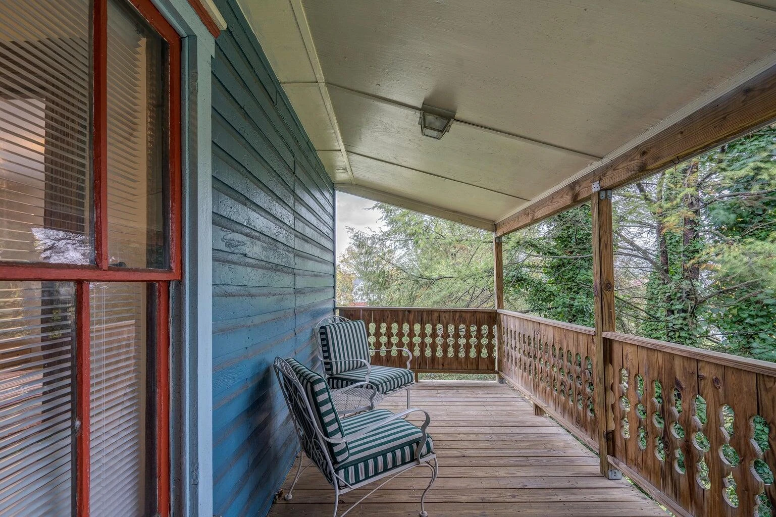 515 ELM AVE - Photo 21