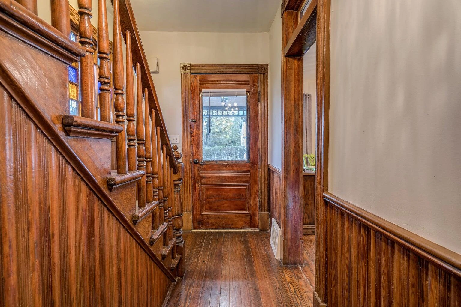 515 ELM AVE - Photo 7