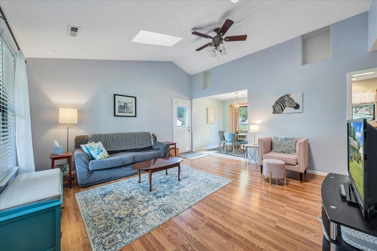 2914 Elderwood RD - Photo 2