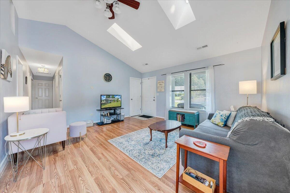 2914 Elderwood RD - Photo 3