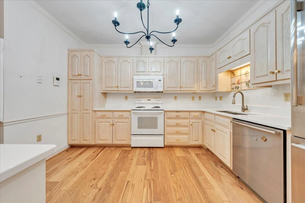 2208 Jefferson ST #104 - Photo 17
