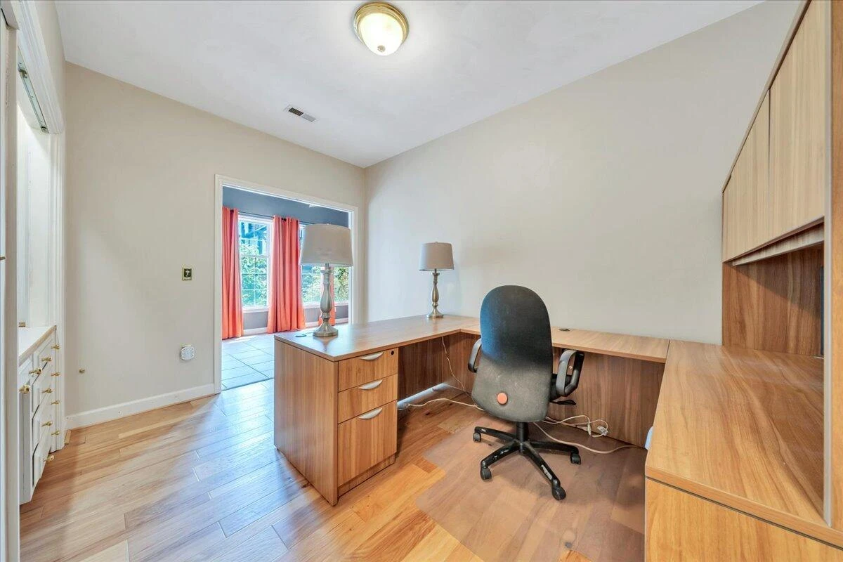 2208 Jefferson ST #104 - Photo 21