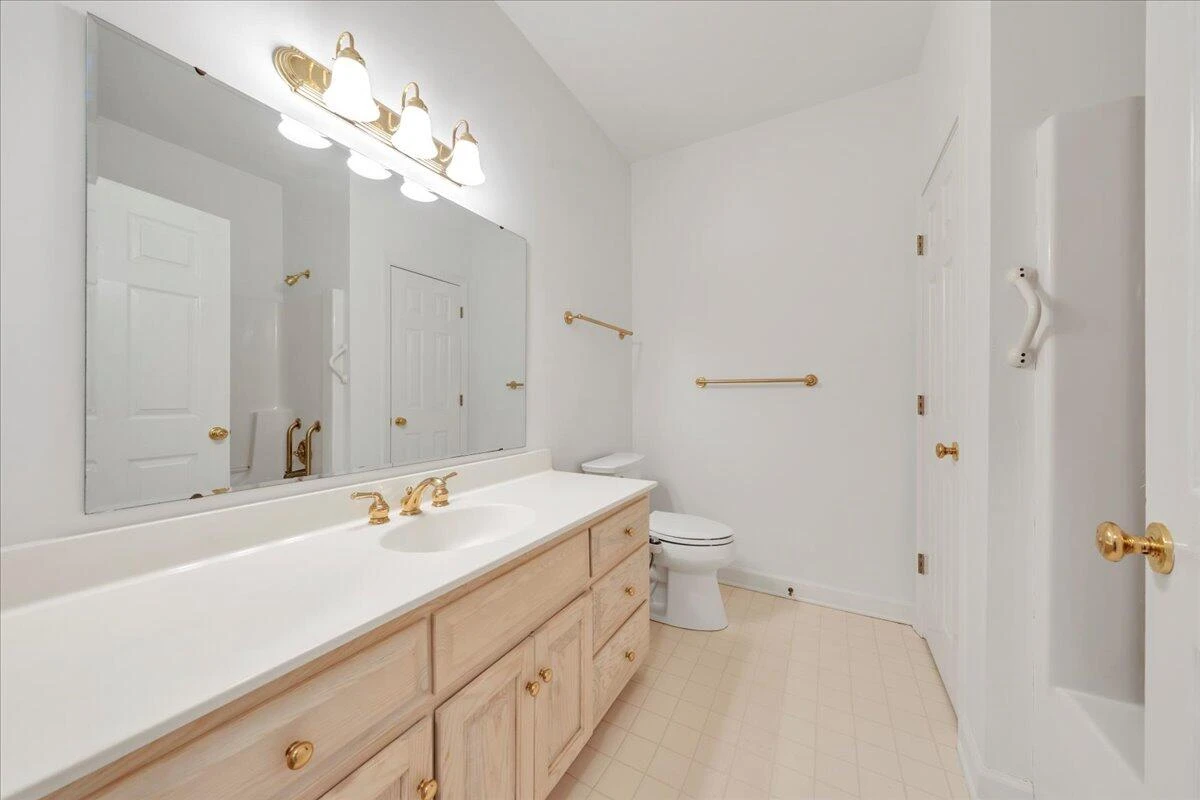 2208 Jefferson ST #104 - Photo 23