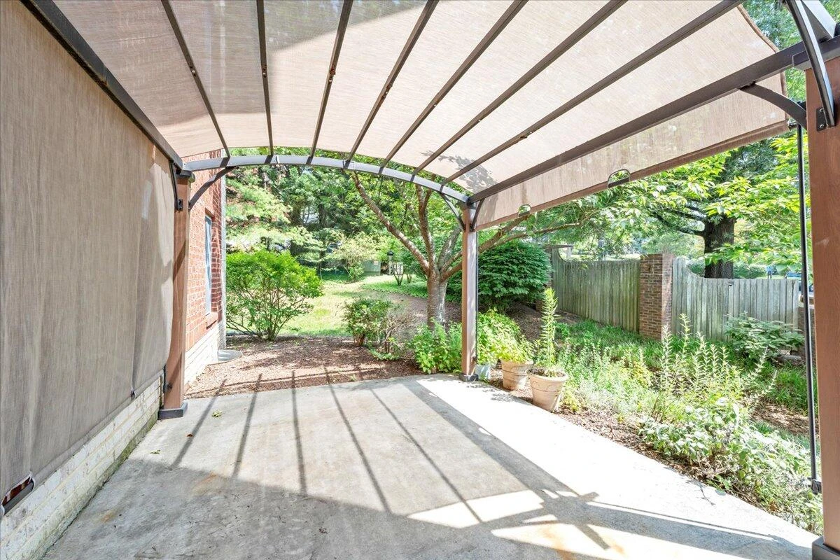 2208 Jefferson ST #104 - Photo 33
