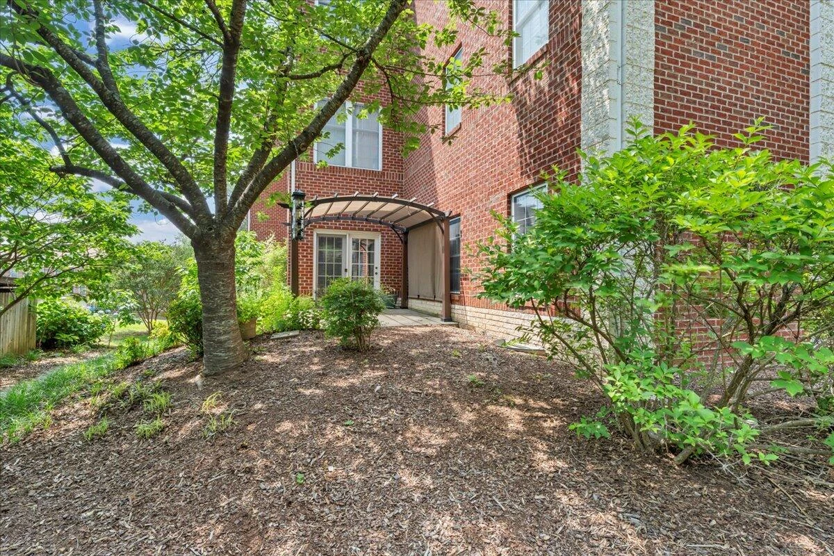 2208 Jefferson ST #104 - Photo 35