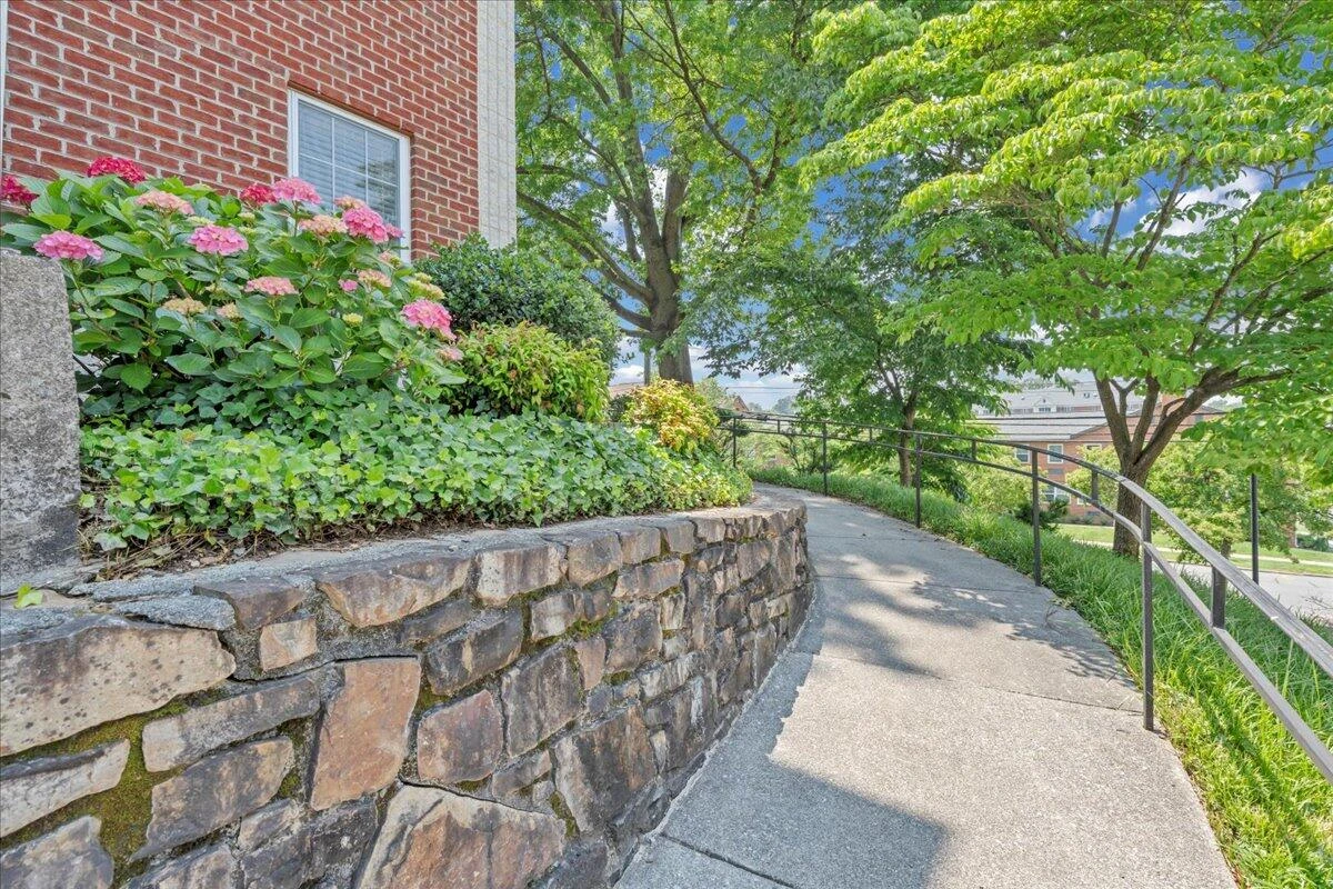 2208 Jefferson ST #104 - Photo 51
