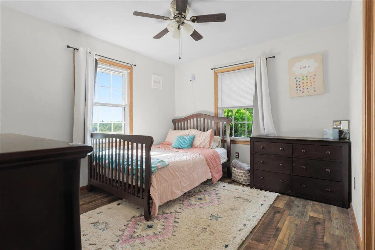 10567 Leesville RD - Photo 14