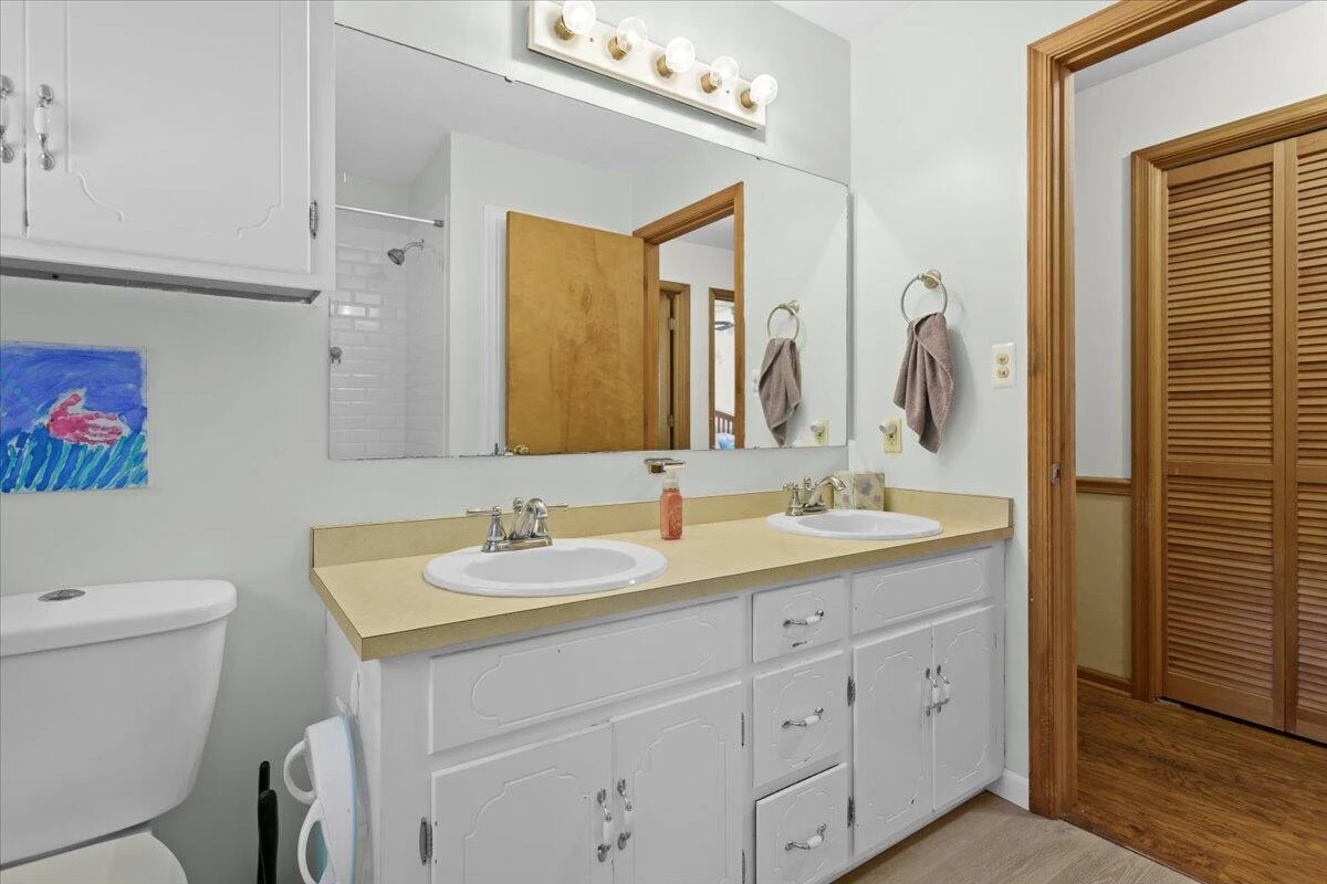 10567 Leesville RD - Photo 16