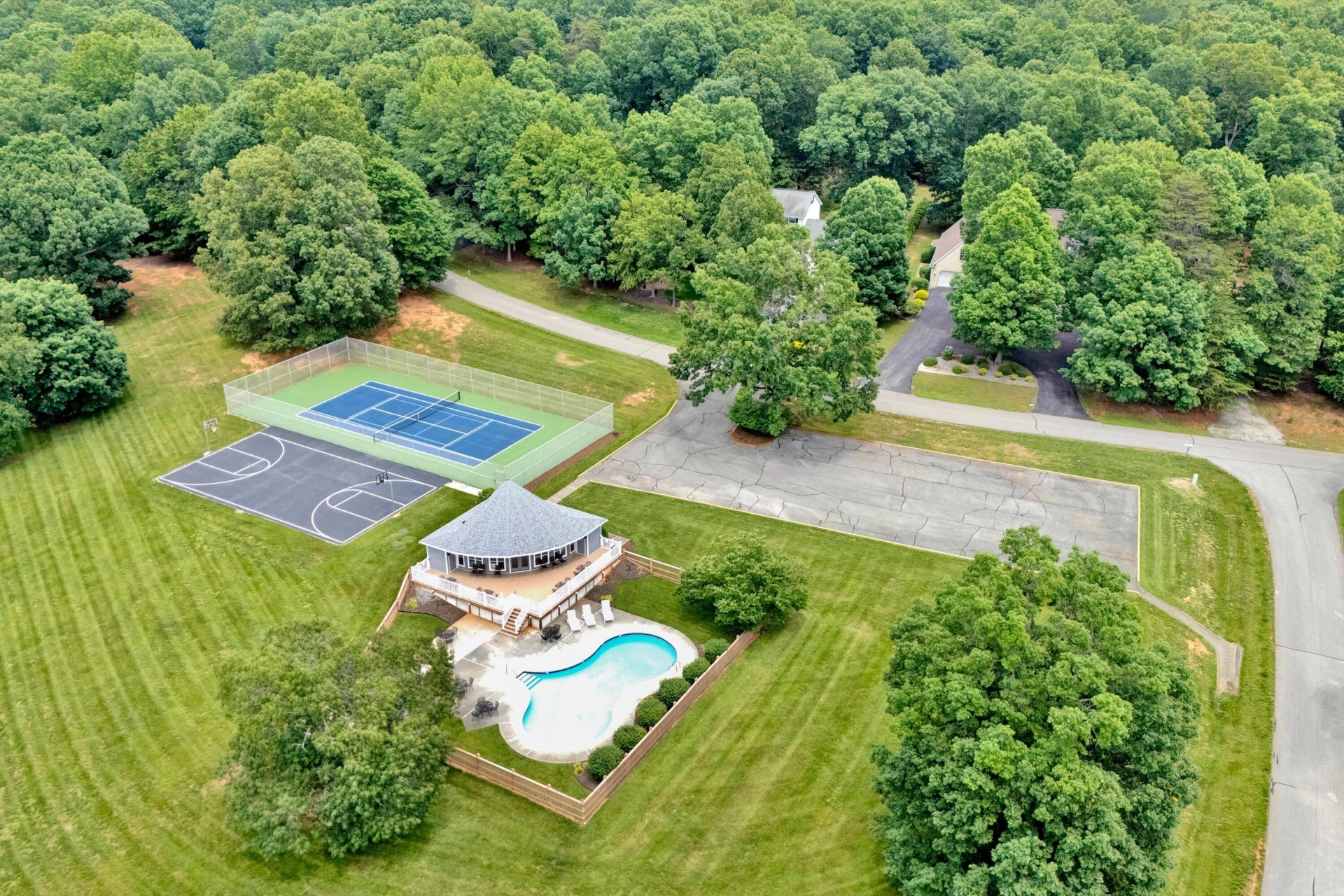 217 Shamrock CT - Photo 51