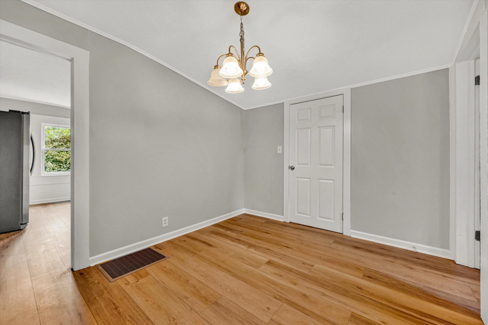 955 Church ST - Photo 11
