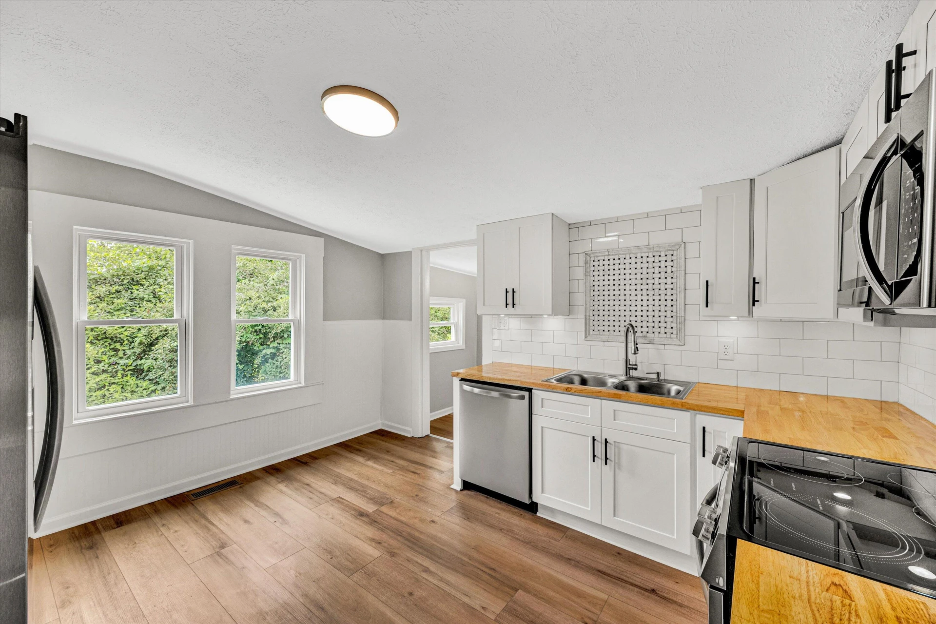 955 Church ST - Photo 13
