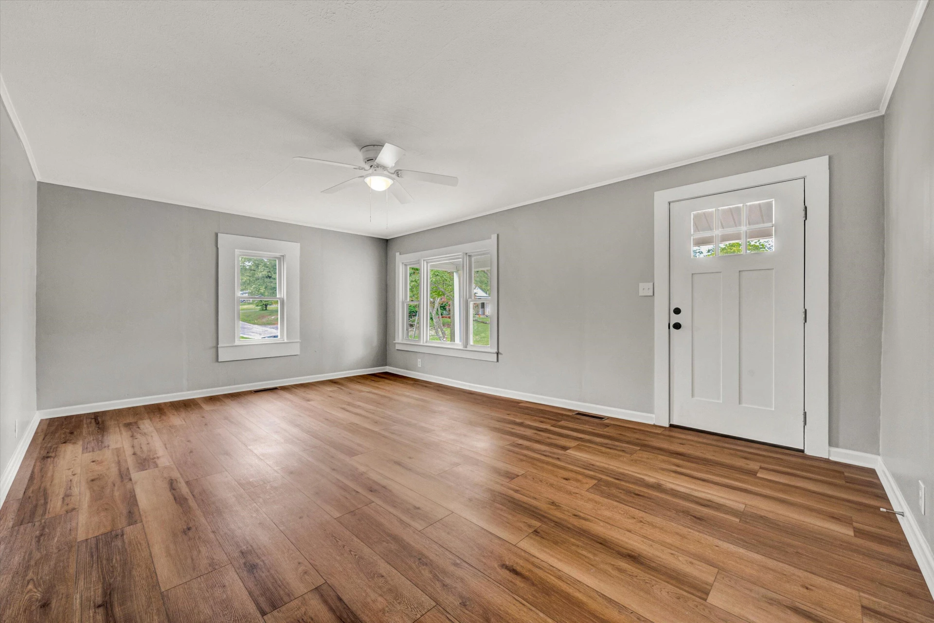955 Church ST - Photo 5