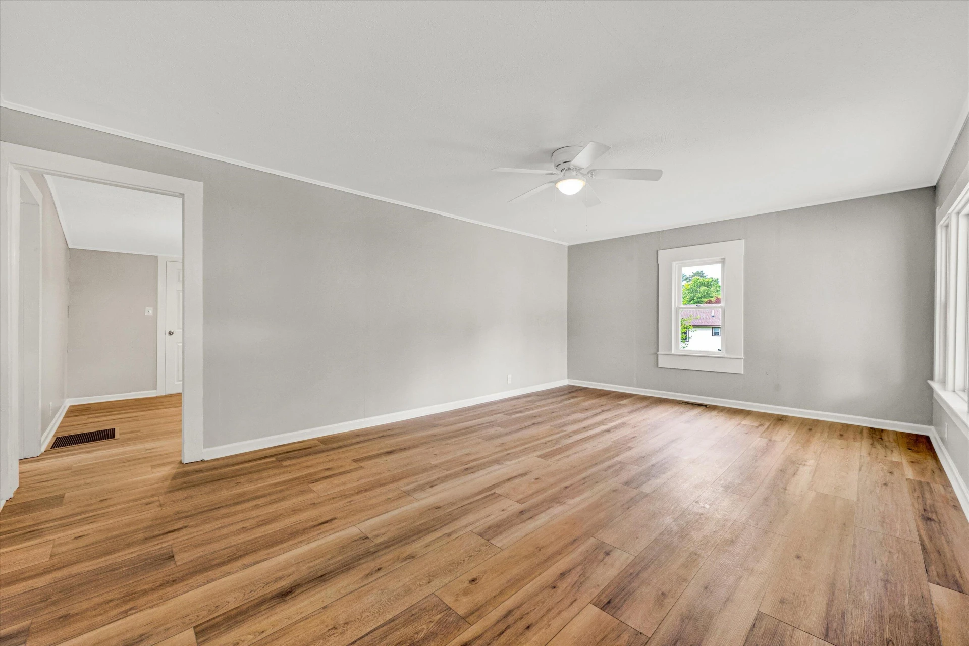 955 Church ST - Photo 7
