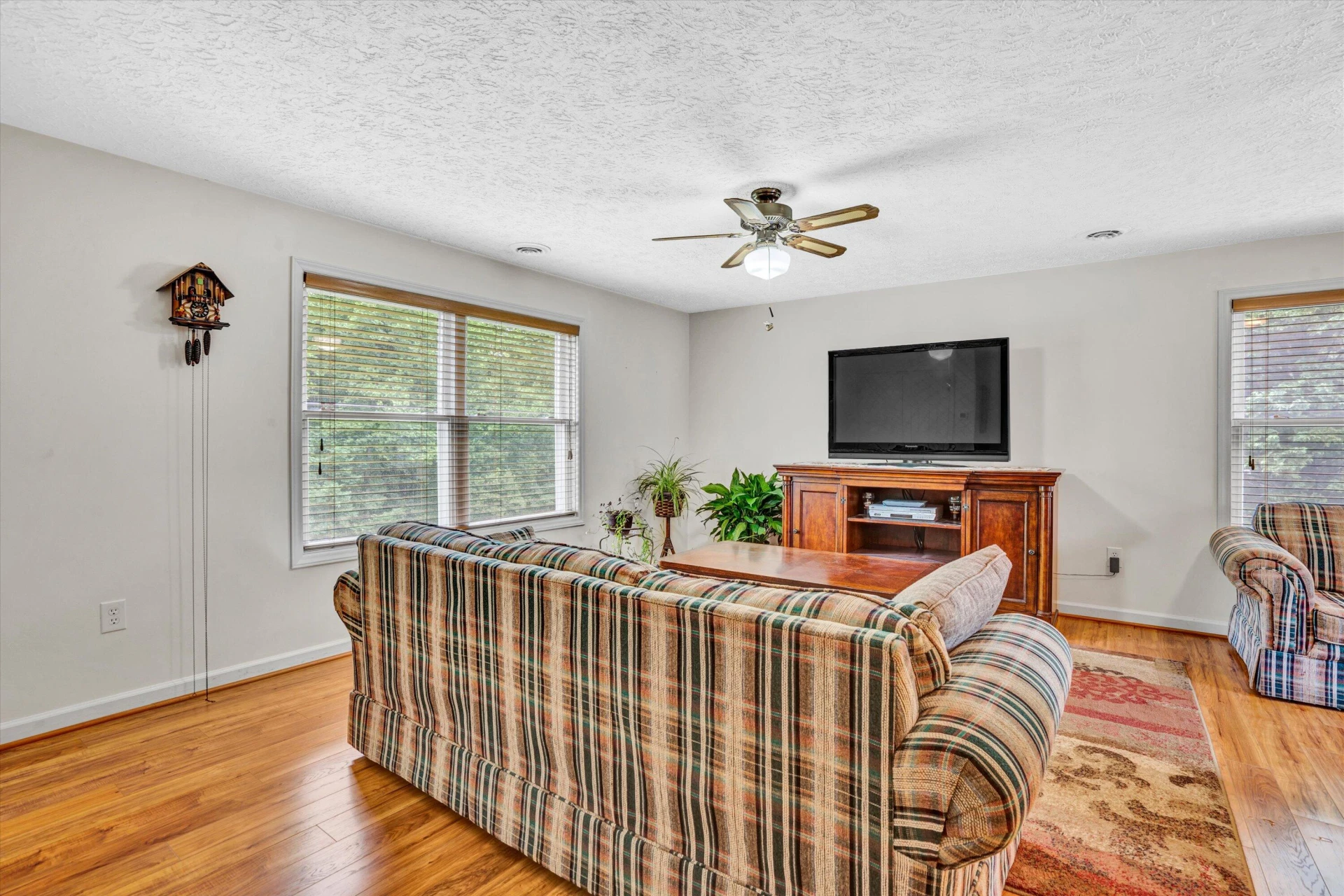 172 Watkins DR - Photo 29