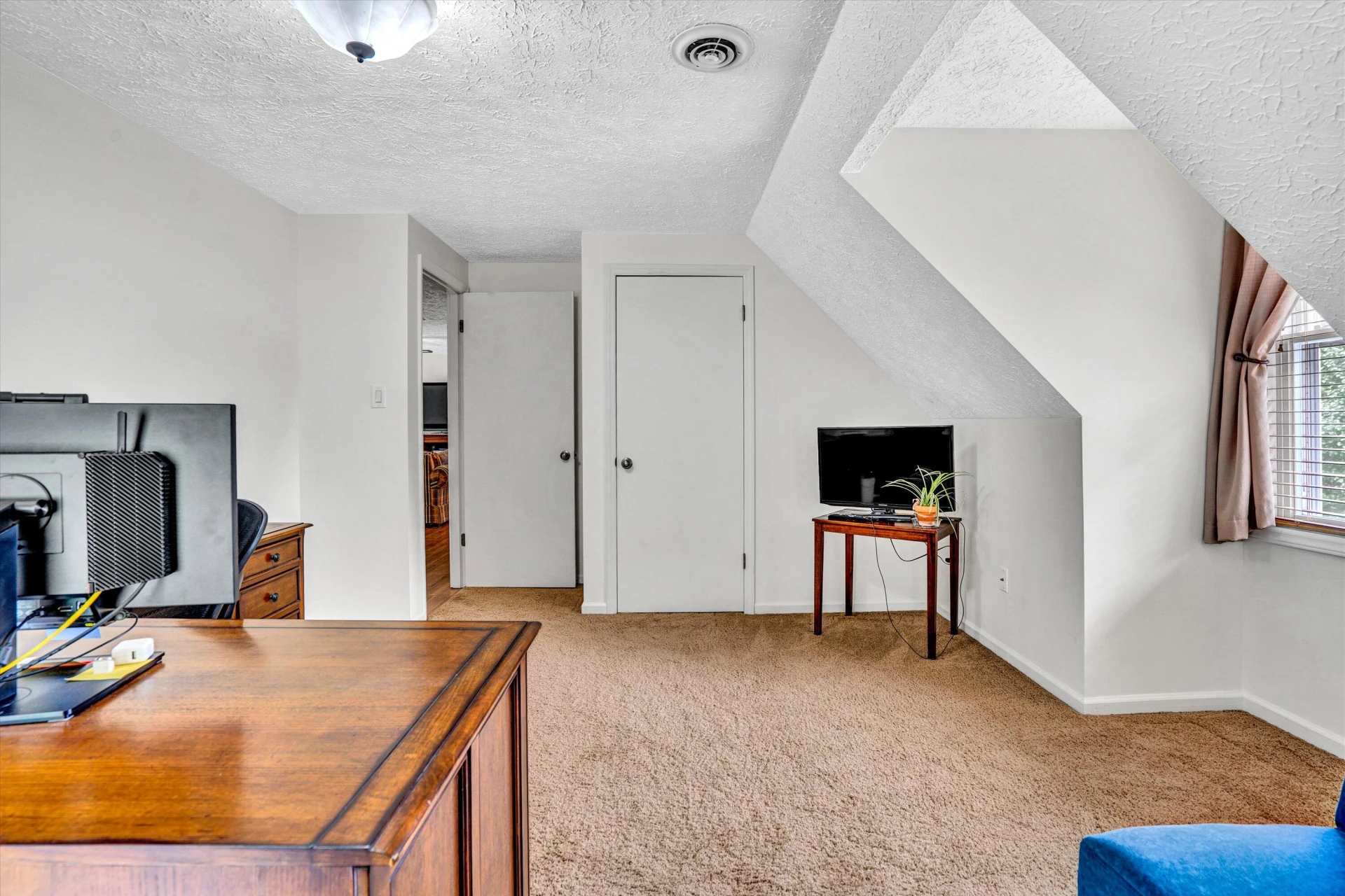 172 Watkins DR - Photo 38