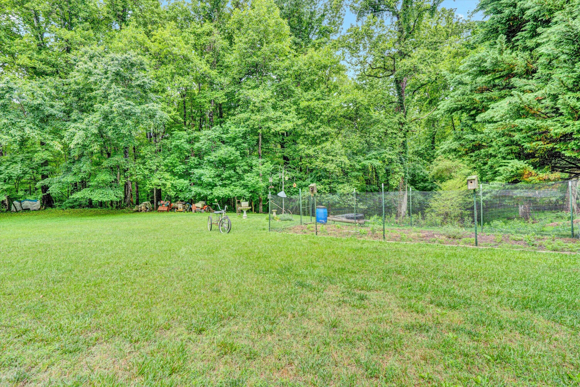 172 Watkins DR - Photo 40