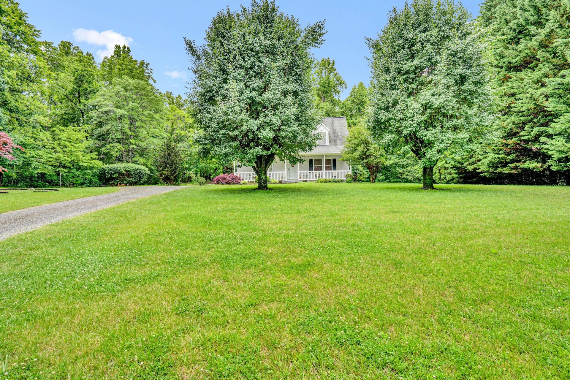 172 Watkins DR - Photo 46