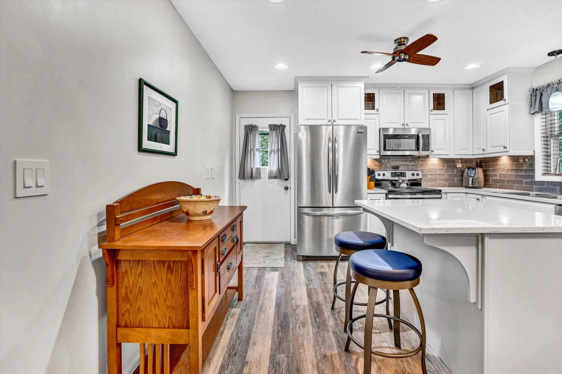 172 Watkins DR - Photo 12