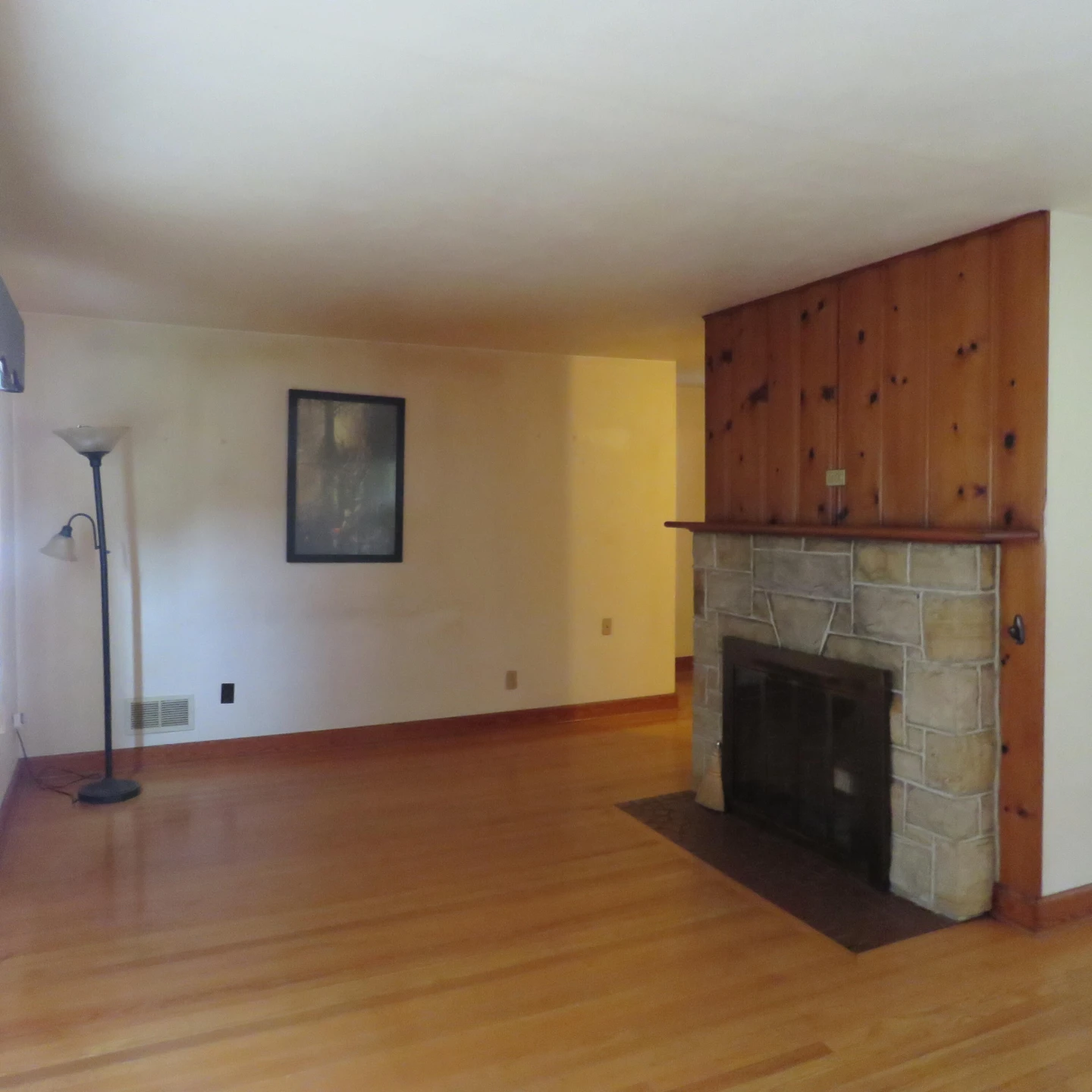 383 Main ST - Photo 12