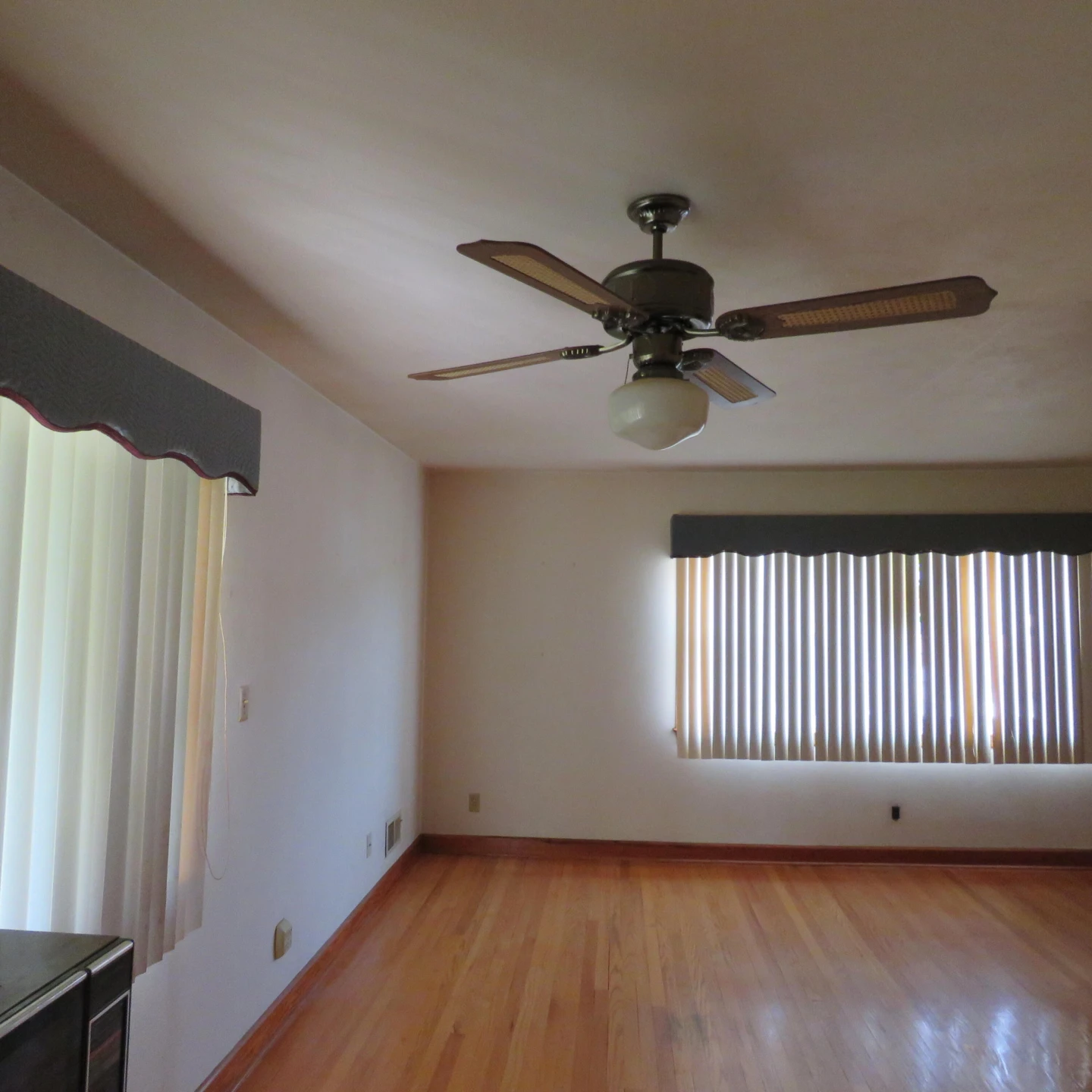 383 Main ST - Photo 13