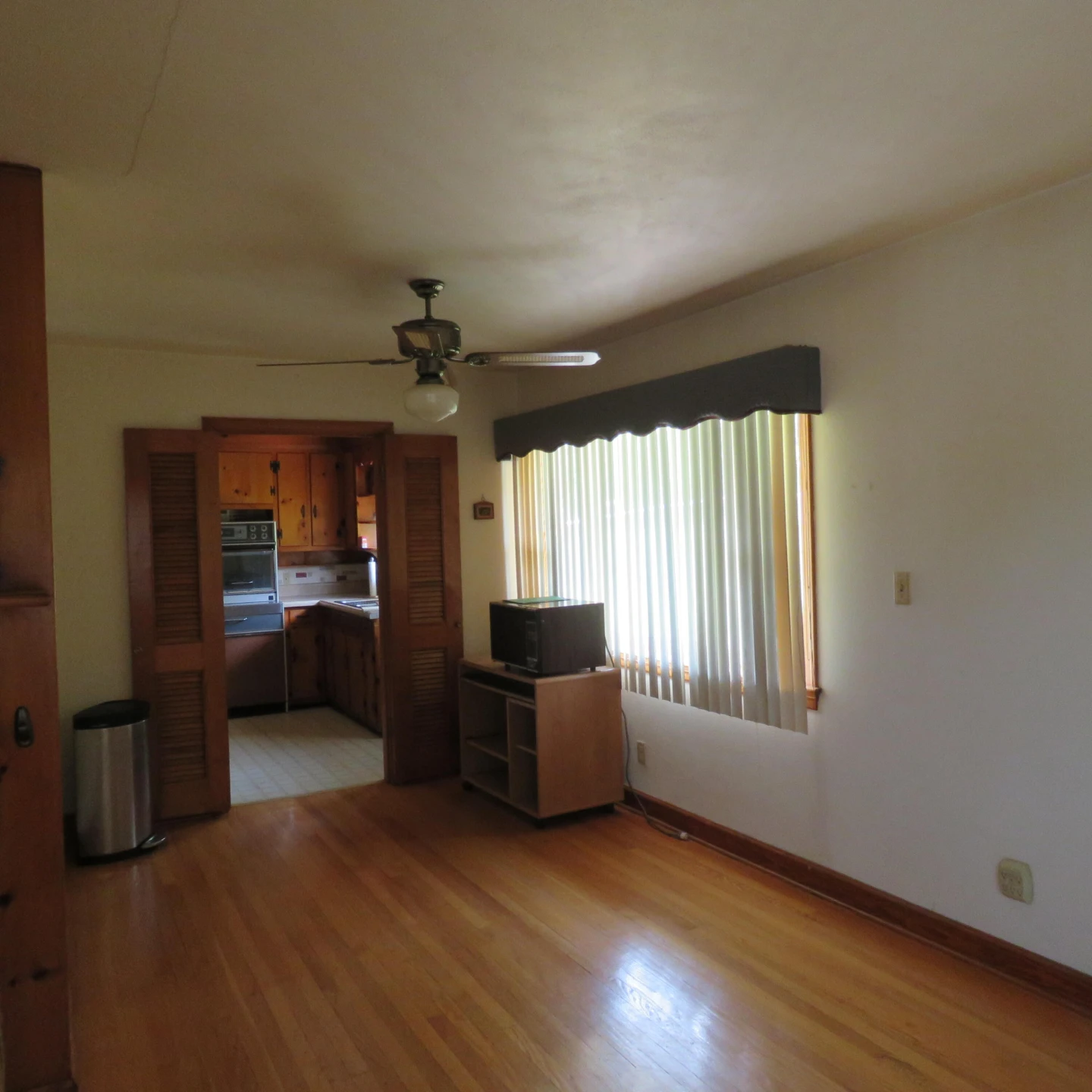 383 Main ST - Photo 15