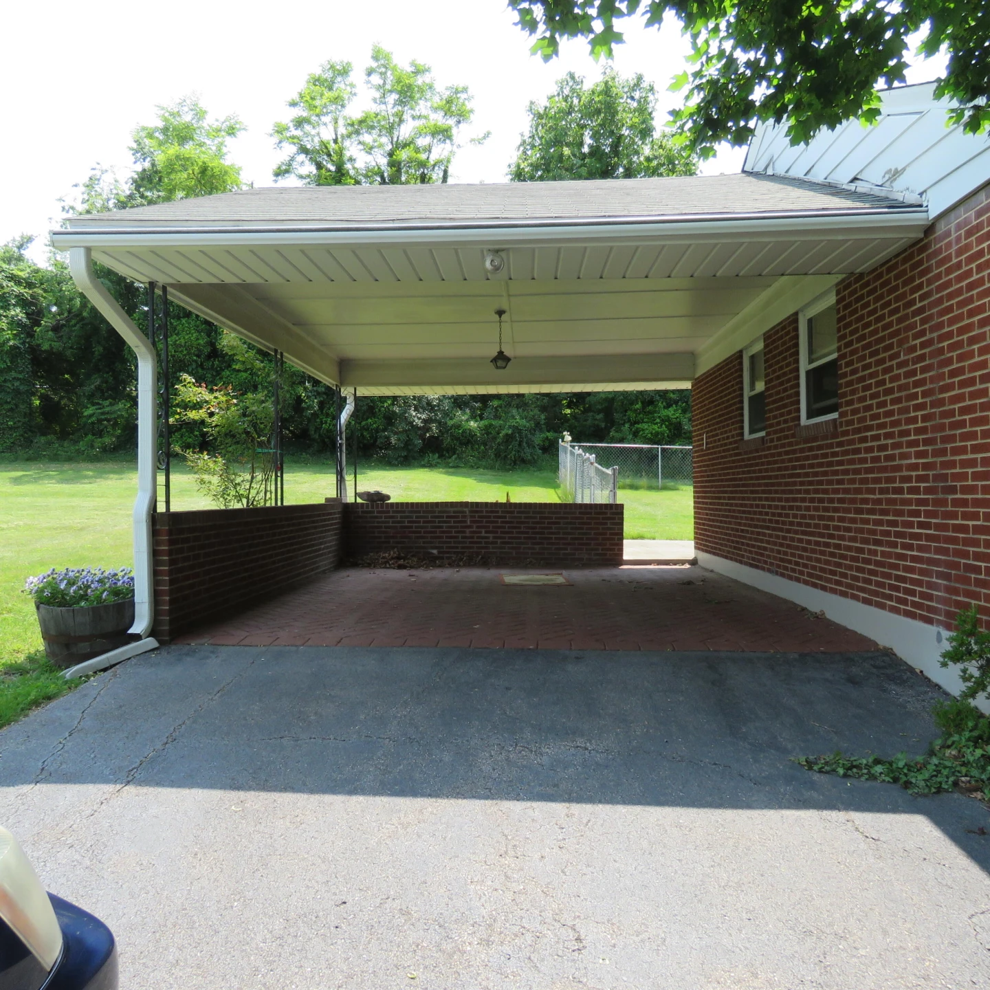 383 Main ST - Photo 3