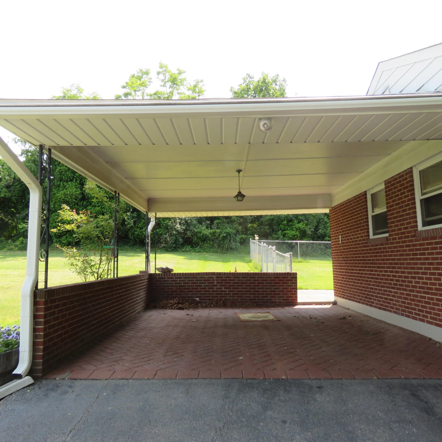 383 Main ST - Photo 4